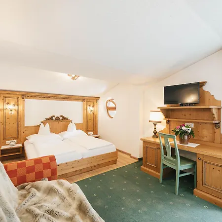 Hoferwirt - Neustift, Stubai 3* Neustift im Stubaital