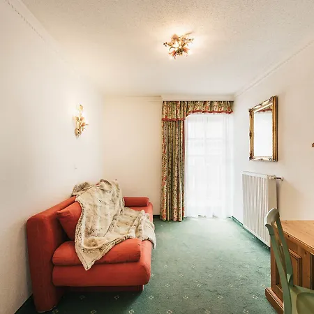 Hotel Hoferwirt - Neustift, Stubai