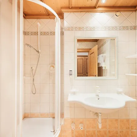 Hotel Hoferwirt Neustift im Stubaital